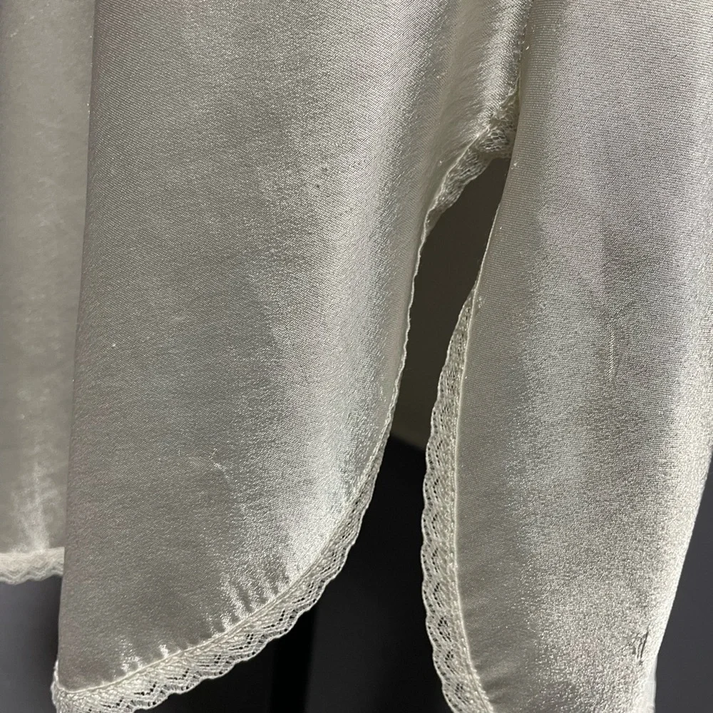 🔥VINTAGE LILY OF FRANCE 60s 70s 80s Lace Nightgown Robe Chemise Set Cream - Picture 13 of 16